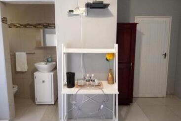 פנסיון Agt Guesthouse