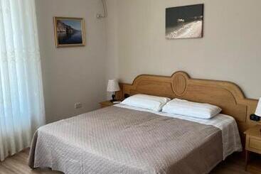 Pensjonat Doctor S Guest House Rooms
