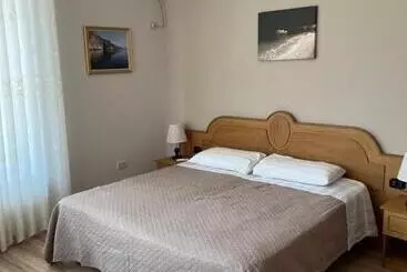 پانسیون Doctor S Guest House Rooms
