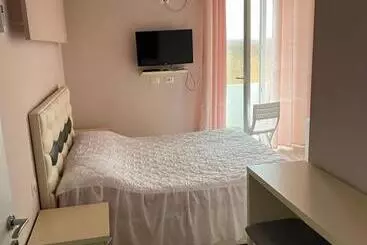 Hotel Laguna E Kenalles