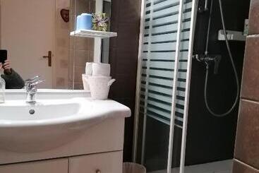 مبيت وإفطار Nadine