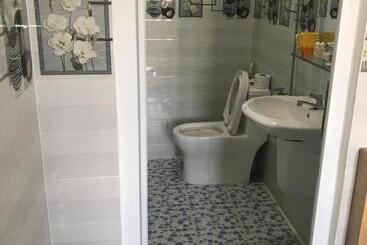 Hotell Khách Sạn Ngọc Quý