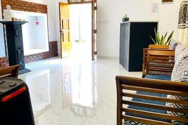 호텔 Royal Homes And Wellness Center