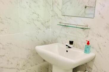 Pension Dimuthu Green Villa