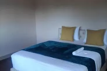 Majatalo Tripple S Guest House