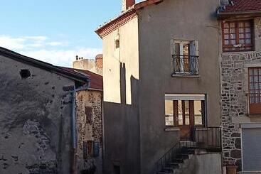 مبيت وإفطار Le Repose Pieds Gîte D étape Randonnées