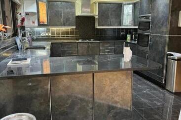 ベッドアンドブレックファースト Krystal Residence