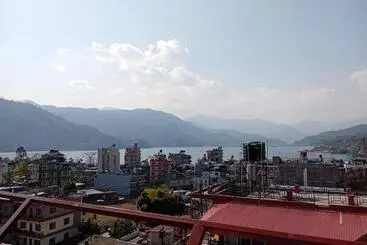 هتل Astro