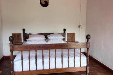 هتل La Sirena Ambositra