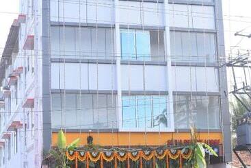 فندق Shiva Deluxe Lodge