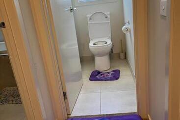 פנסיון Star Parvillion Hide Away