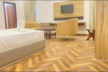 Fabhotel Easy Nest