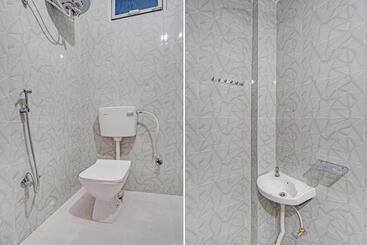 Super Hotel O Rr Palace Kursi Road