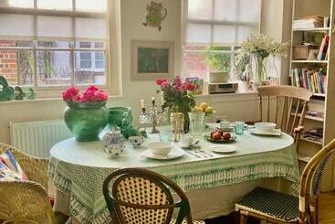 Bed and Breakfast Bailey House