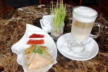 The Golden Bay Hotel Batam