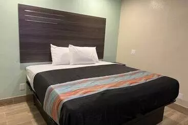 Mauna Loa Motel