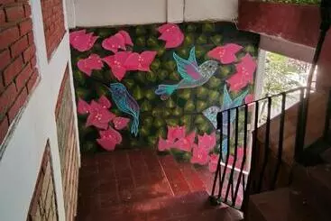 ユースホステル Casa Bugambilias