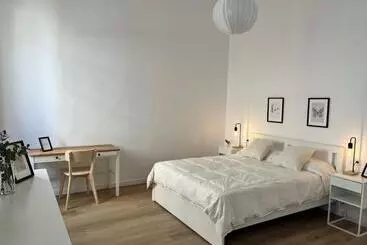 Retkeilymaja Suites Larios