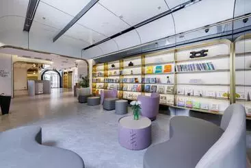 Atour Light Hotel Zhuguang Road Hongqiao National Exhibition And Convention Center