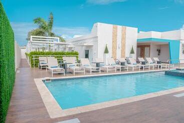 Aruba Boutique & Art Hotel, Bw Signature Collection Only Adults
