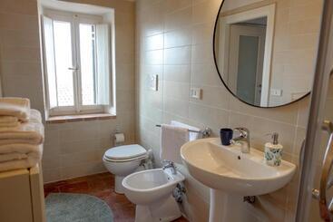 פנסיון Casa Ninetta Guest House