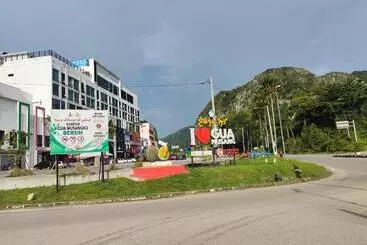 Hanan Studio Apartment With Pool, Wifi & Netflix