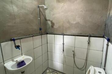 Hotel Oyo Home 90737 Disan Baang Kiulu