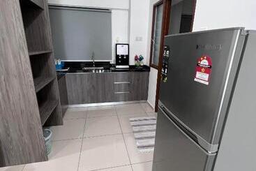 Pensjonat Menara Sentral At Juru Sentral