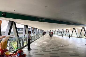 Studio Apartment With Balcony By Host Assist I City