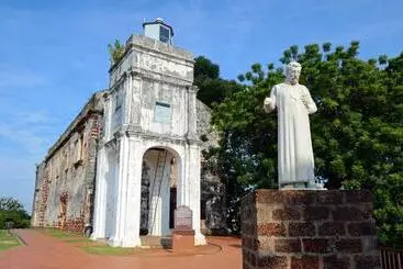 هتل Cozy Riverside