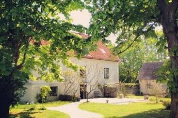 בית מלון כפרי Stelor