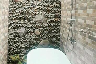 膳宿费 Harris Surf Villa