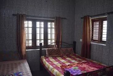 Hôtel Sri Nandha Luxury Comforts