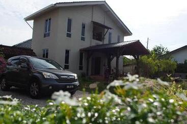 Panzió Family Lodge 25