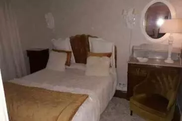 Hotelli Hôtel Saint Louis Chambres Et Appartement