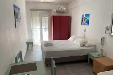 ツーリストアパートメント Annoula Studios And Apartments