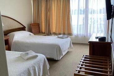 ベッドアンドブレックファースト Villa Del Rio Express