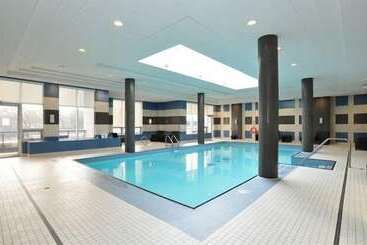 Жильё для туристов Kashaneh At Harrison Garden