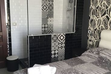 פנסיון Pompei Boutique Inn