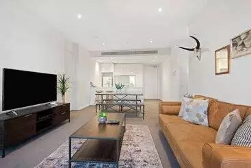 Sanctuary Apartments Prima Pearl