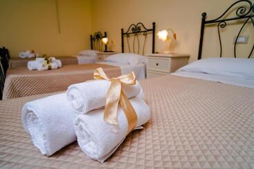 Nocleg ze śniadaniem Holiday Gli Archi