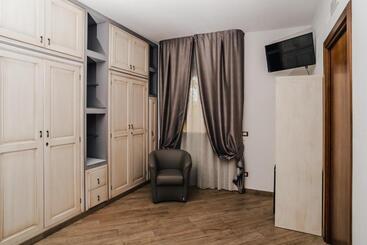 Bed and Breakfast Holiday Gli Archi
