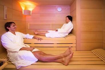 בית מלון כפרי & Art Kristiana