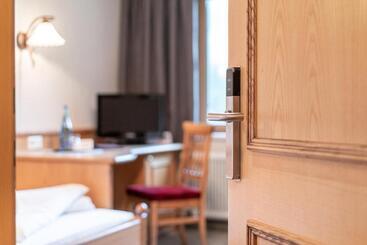 Burghotel Alpenglühn