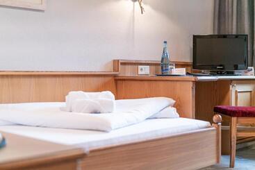 Burghotel Alpenglühn