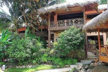 Hotel Kayla'a Beach Resort