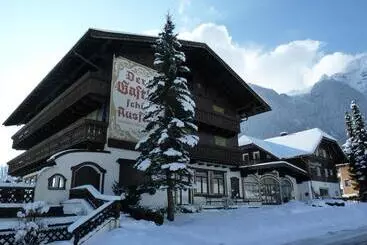 ホテル Pension Schöne Aussicht