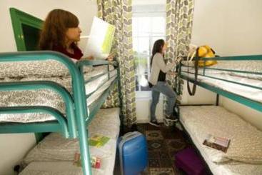 Cashel Holiday Hostel