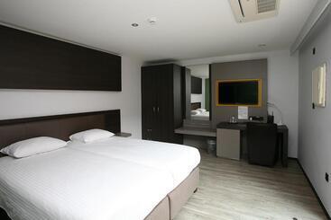 호텔 Au Prince Royal