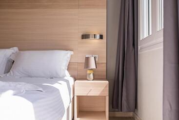 ホテル Saint George Palace